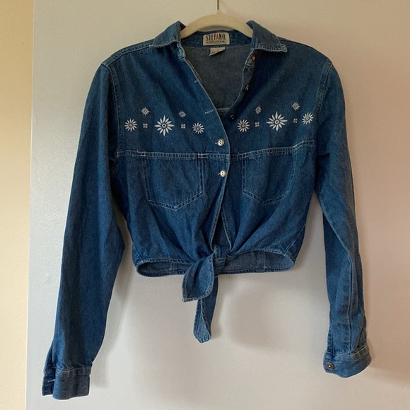 100% Cotton Jean Button-Down Vintage Embroidered Shirt - Picture 2 of 5